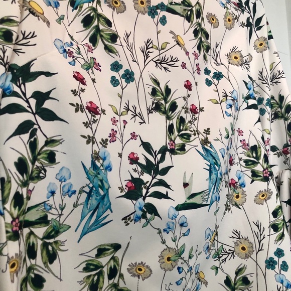 Floral Bell Sleeve Blouse - Picture 2 of 4